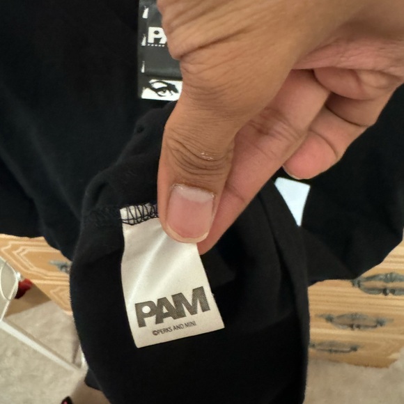 PAM perks and mini logo shirt - Picture 3 of 3